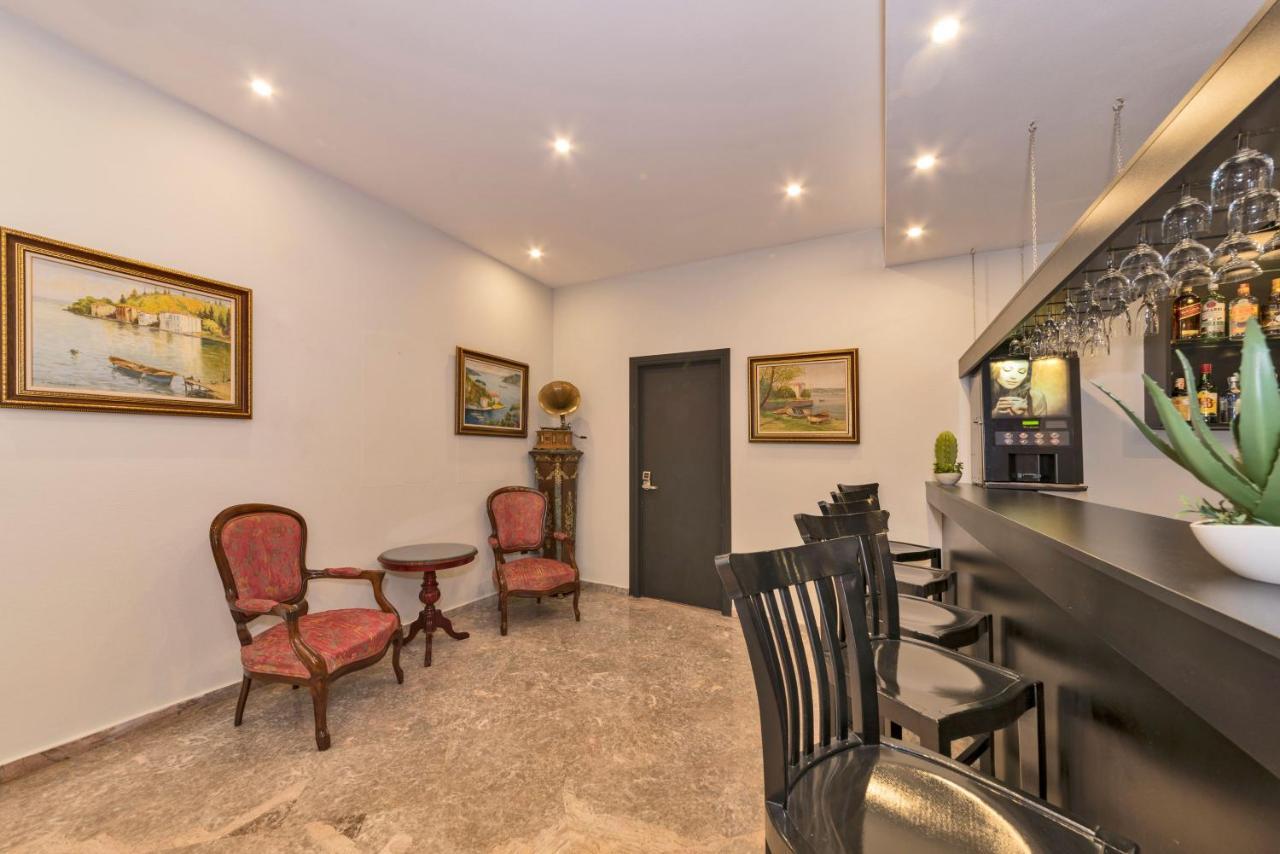 Febor Park Istanbul Levent Hotel Bagian luar foto